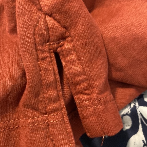 Gap jersey Henley 100%cotton long sleeve, three button up nwt chili oil shirt lg - Picture 10 of 14